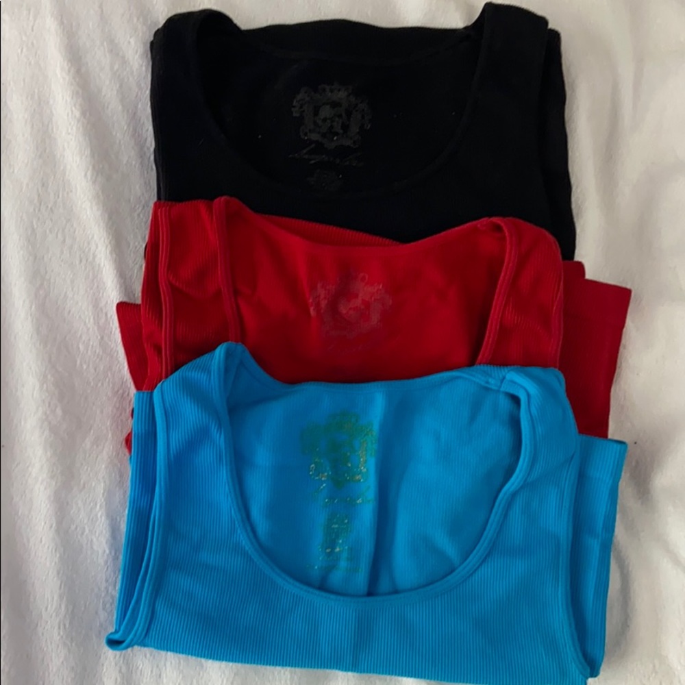 3 ribbed tank tops size M